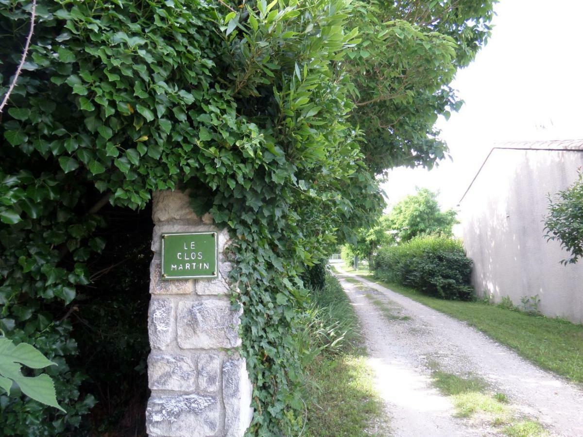 Le Clos Martin Eyragues Exteriér fotografie